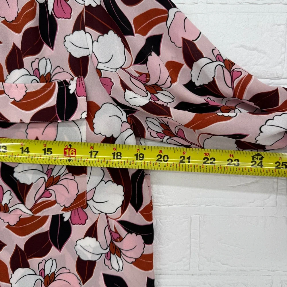 Ann Taylor Factory Blouse Women Sz M Pink Floral Orchid Button Down Long Sleeve